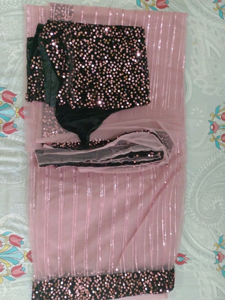Pink Colour Net Saree With Blouse Piece