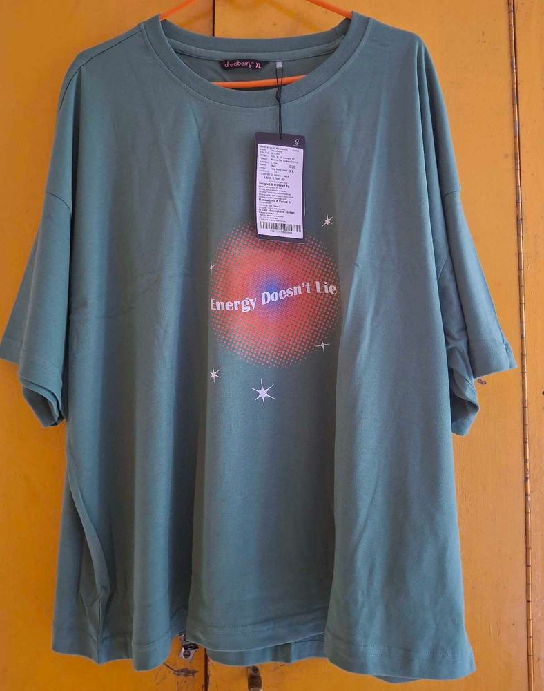 Women&#39;s Dressberry Oversized T-SHIRT