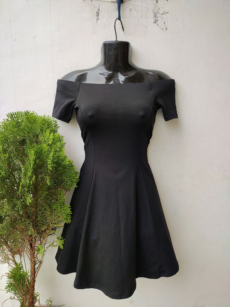Zara Beautiful Korean Style Off Shoulder Dress