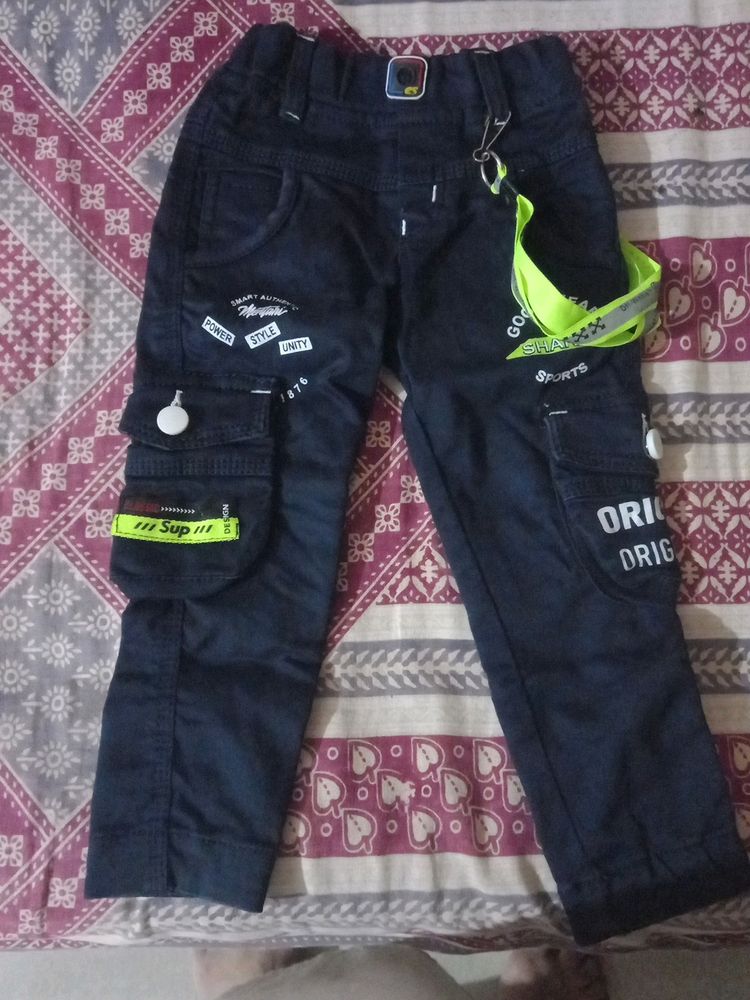 Boy Bottom Wear Black Color