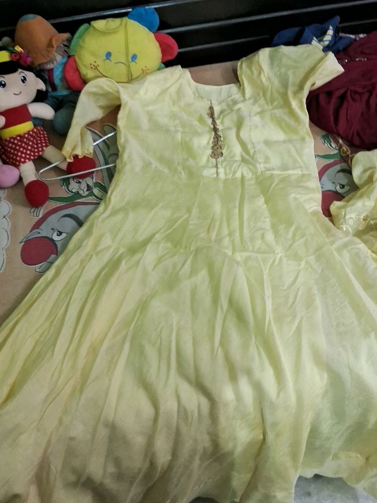 Beautiful Gown With Embrroided Shrug Wears Only 2 Time