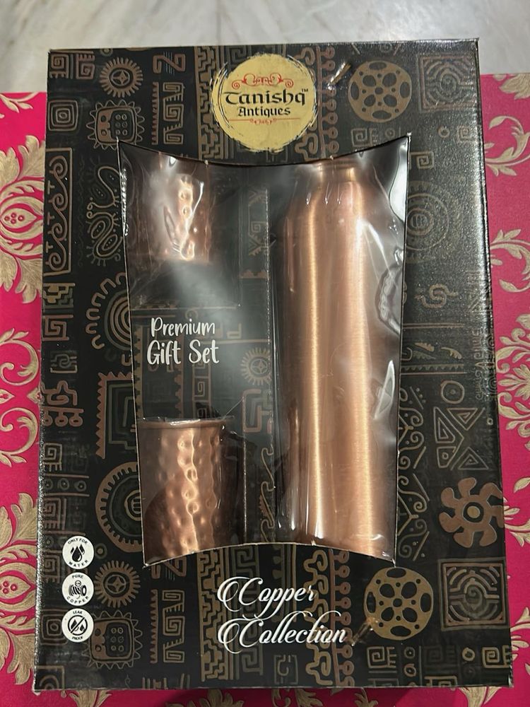 Tanishq Antiques Copper Water Bottle Set