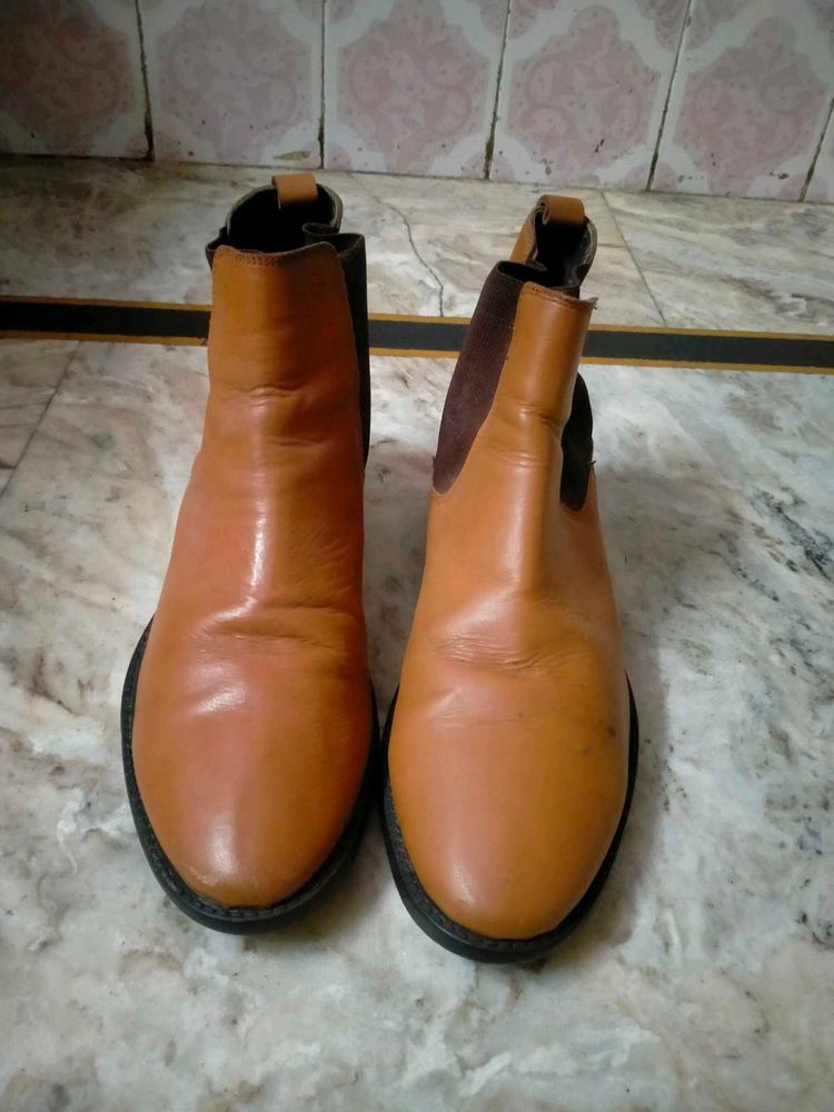 Leather Chelsea Boots for Sale