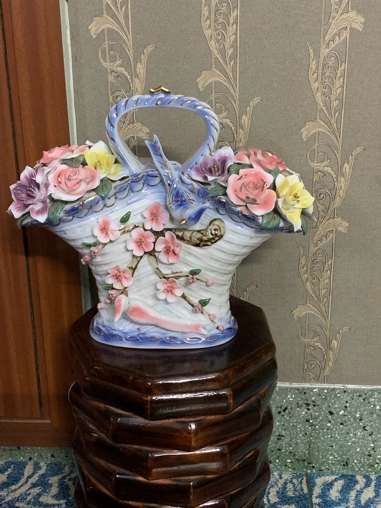 Huge Sale‼️Porcelain Showpiece