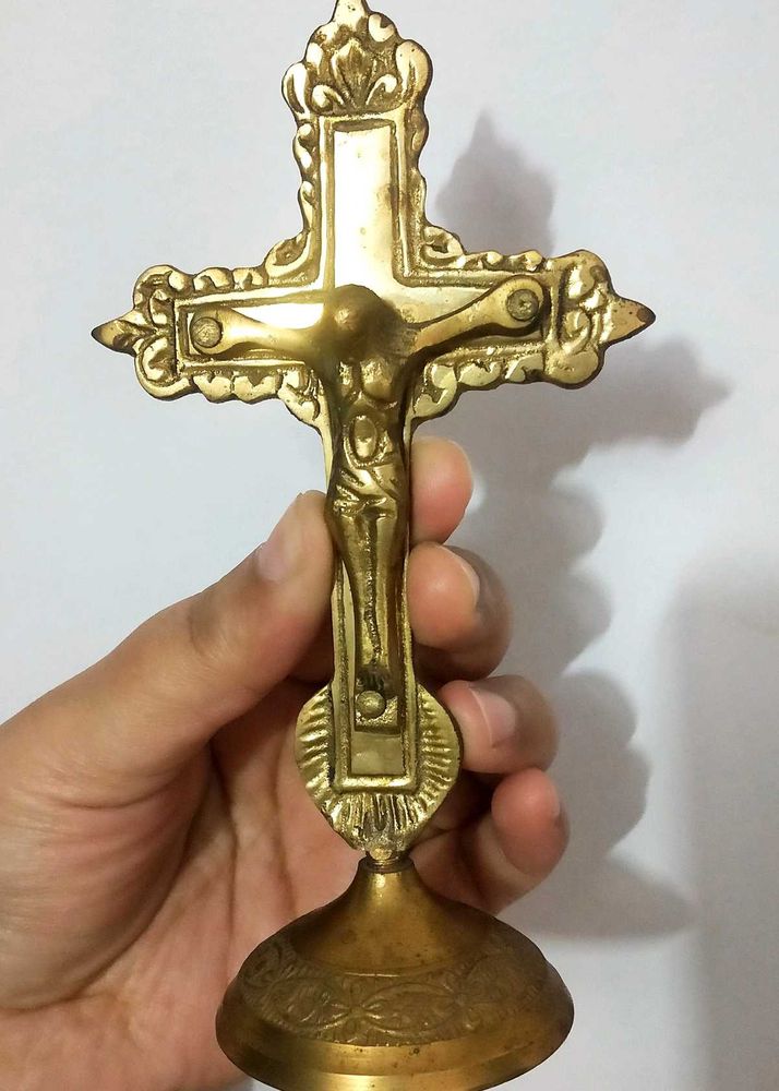 Vintage Brass Cross