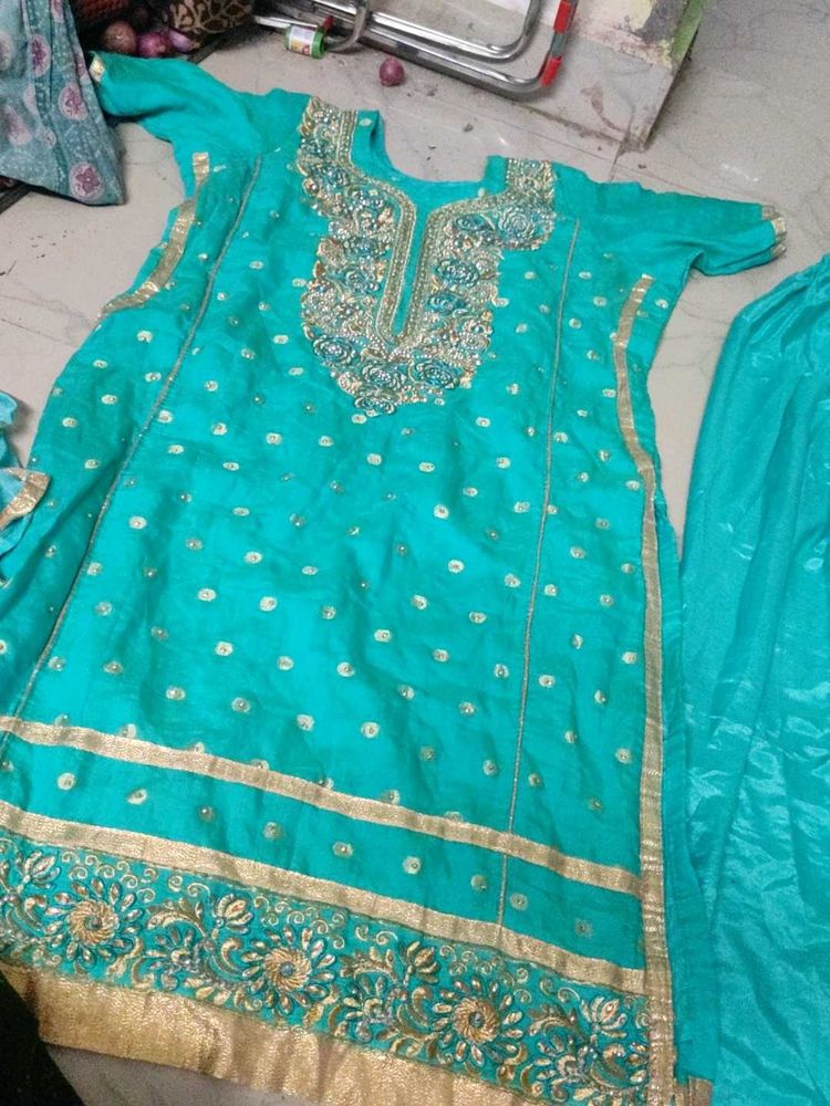 Embroidered Salwar Kameez Suit