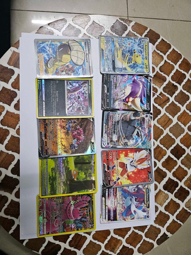 10 card Pokemon Cards Collection