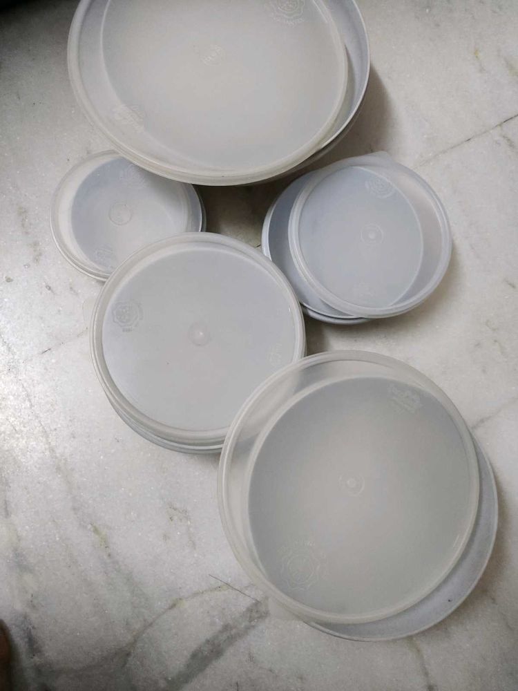 Container With Lids - Set of 5