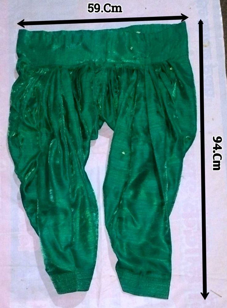 Here are some beautiful and catchy shalwar titles