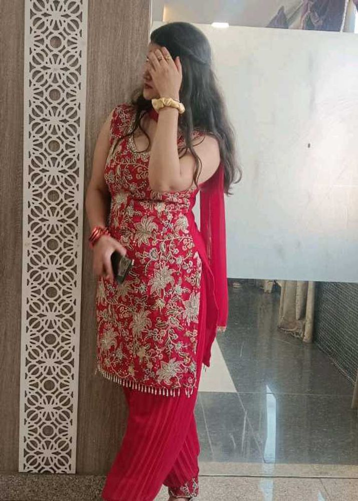 So Pretty Kurta Set With Dupatta!!