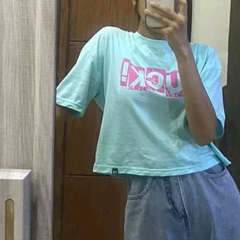 Crop T-shirt 🪬