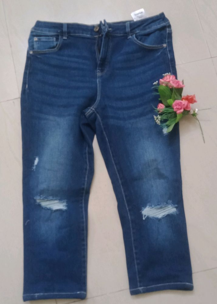 New Ripped Ankle Length Jean