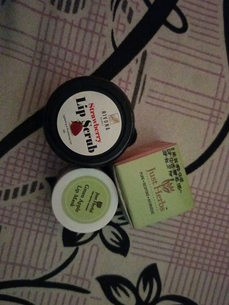 Just Herbs Lip Mask And Rivona  Scrub