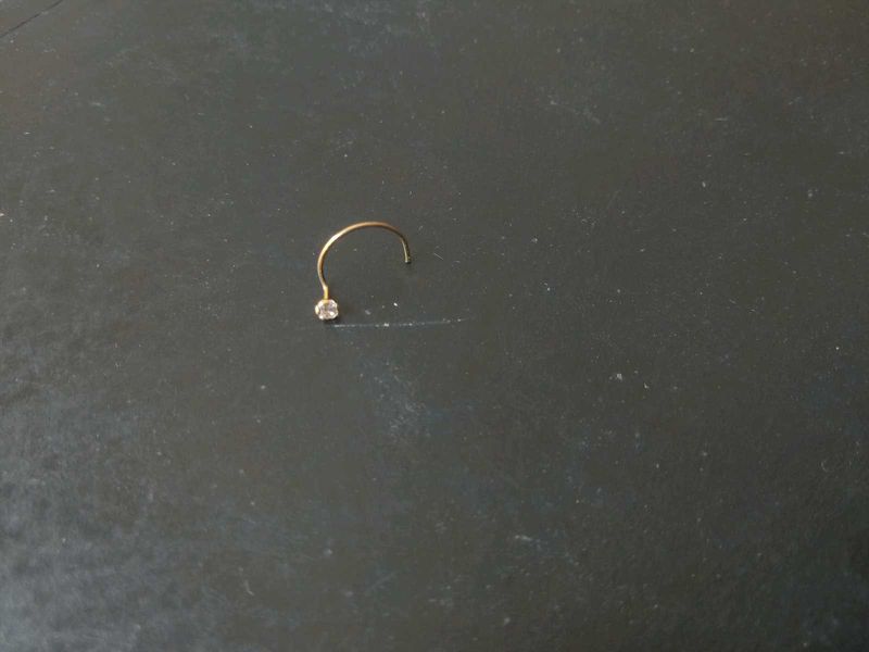 22K Pure Gold Dimond Nose Pin 1 Piece