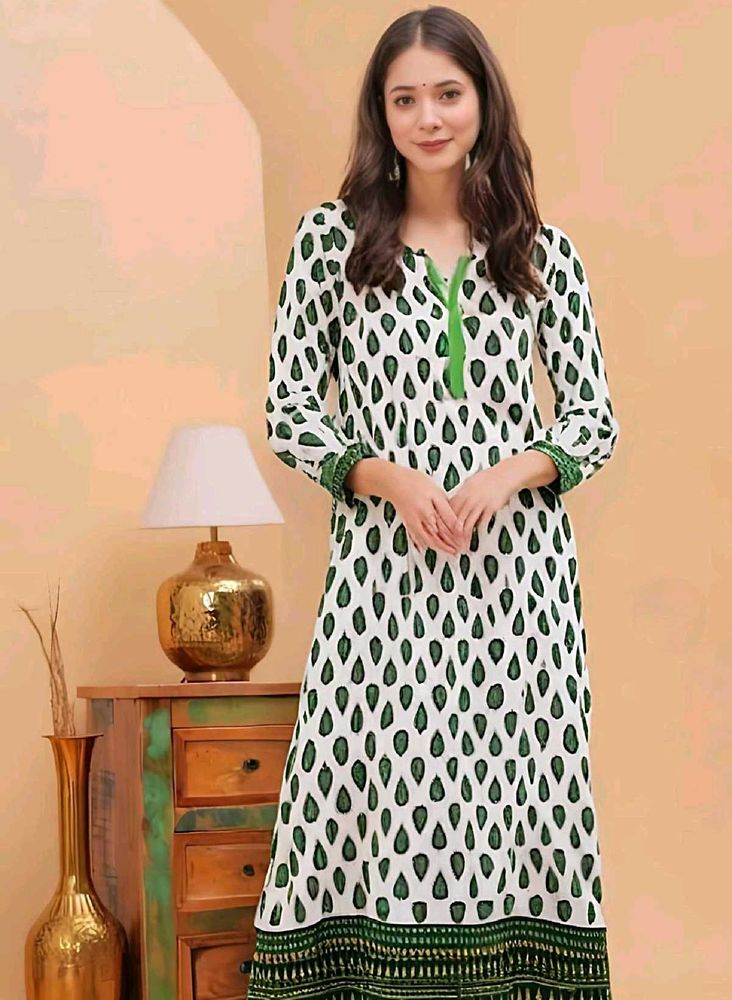 💚🤍💛 Cotton Kurti