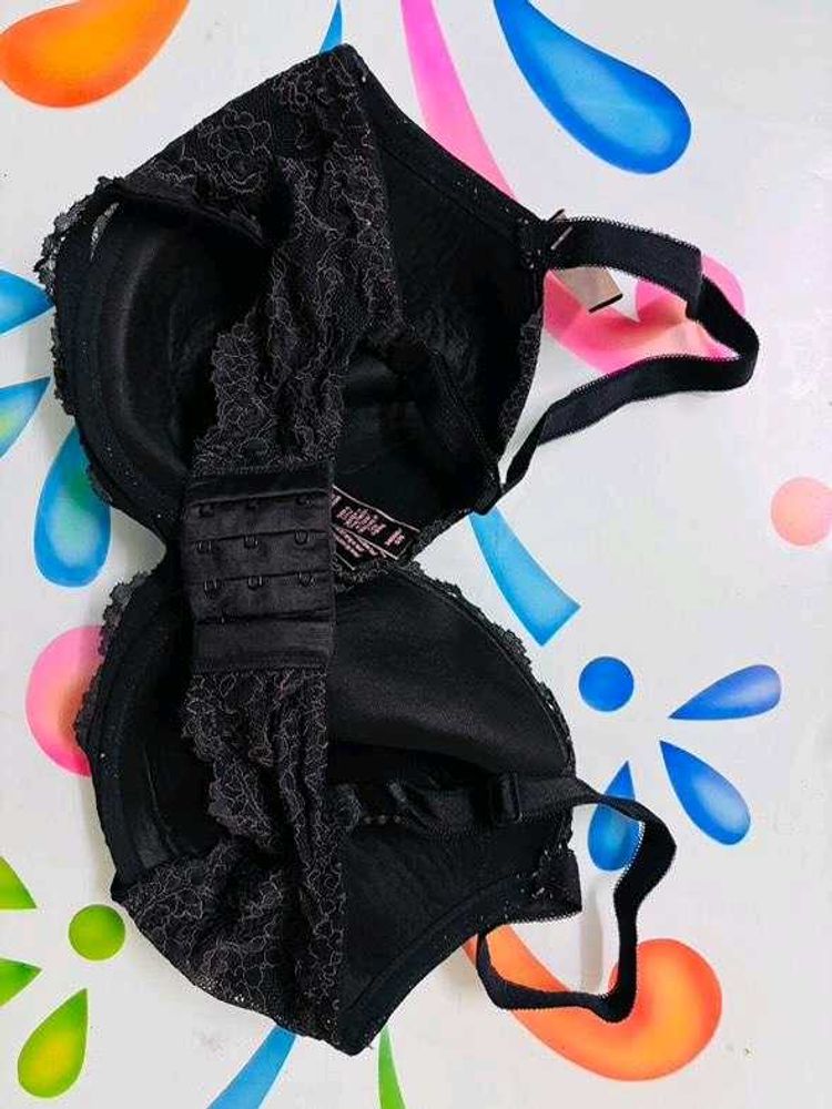Set Of Inner Wears
