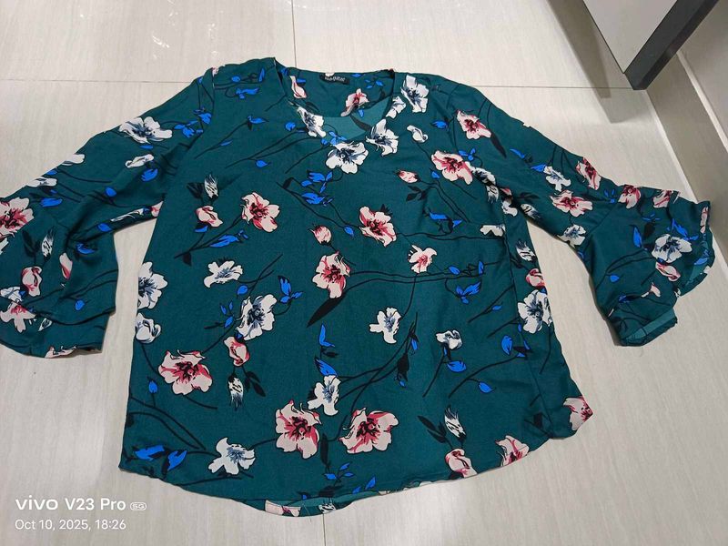 Floral Green Bell Sleeve Top