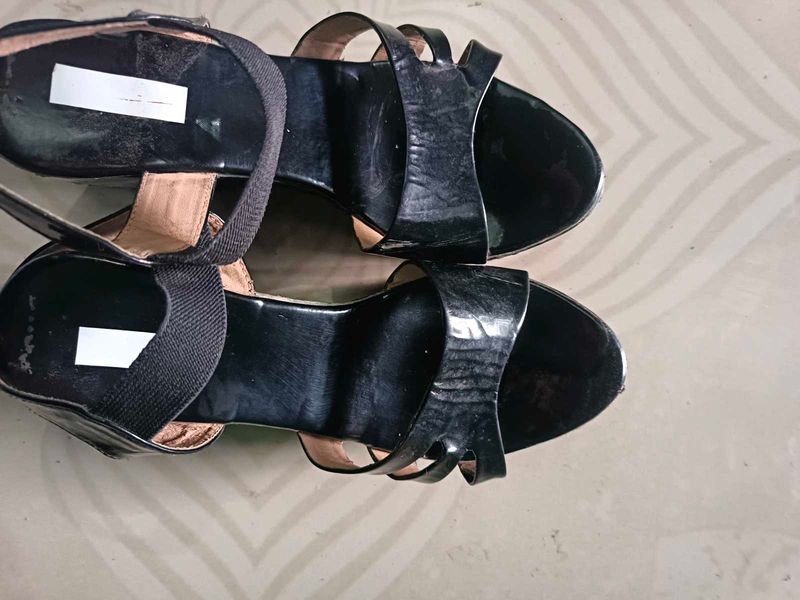 Comfortable Heel Sandle