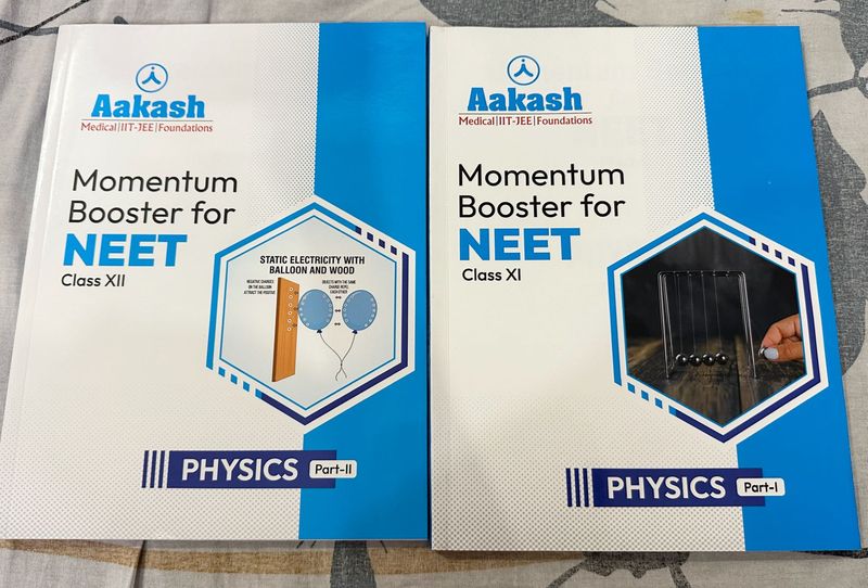 Aakash Physics Momentum (pack Of 2)