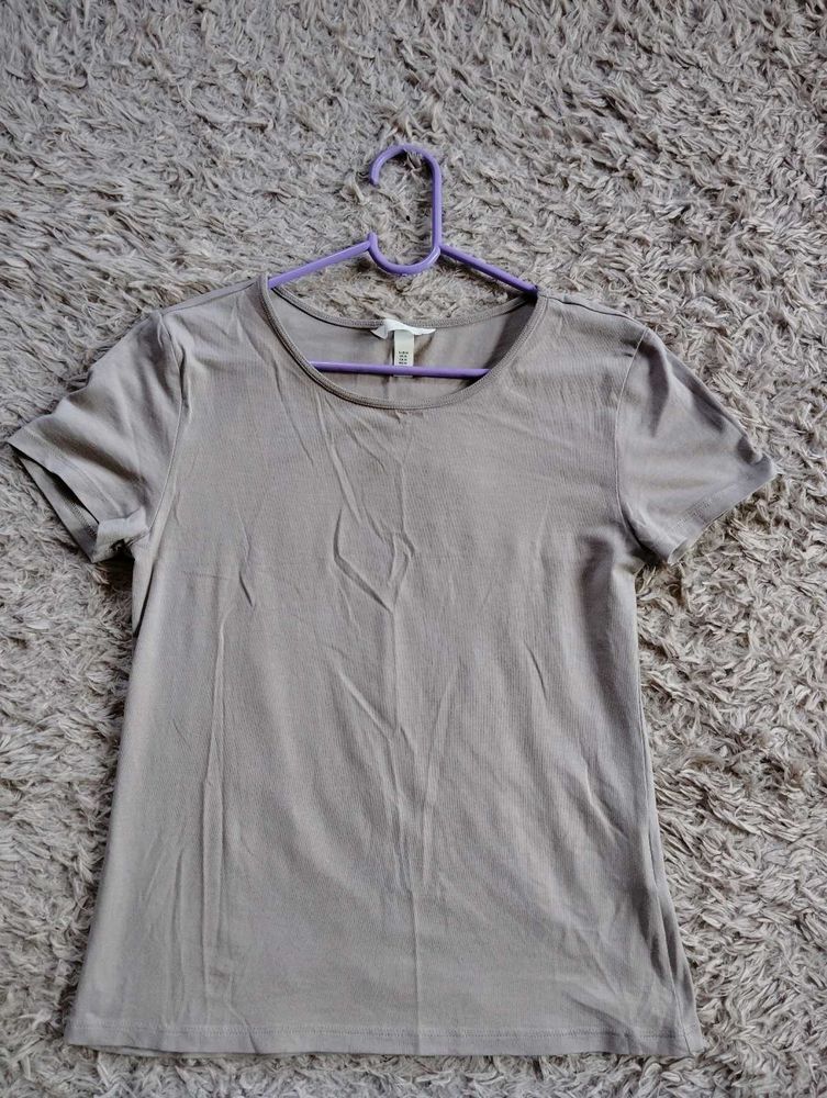 Fitted H&amp;M T-shirt
