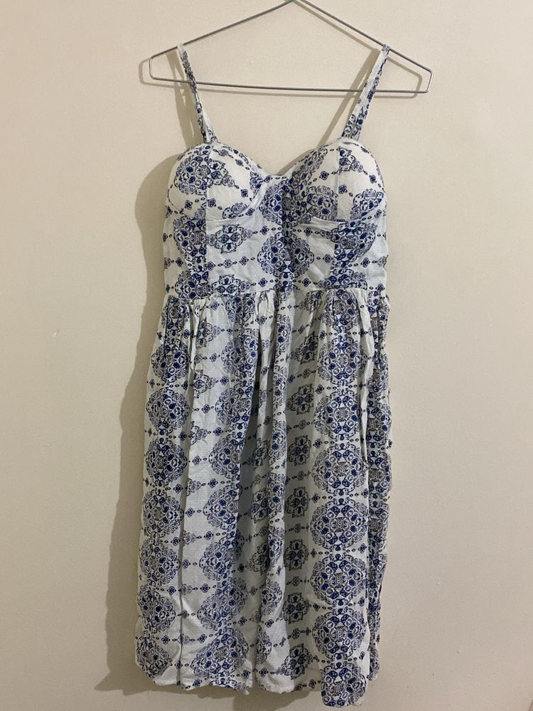 Unused Zara White Padded Sleeveless Dress