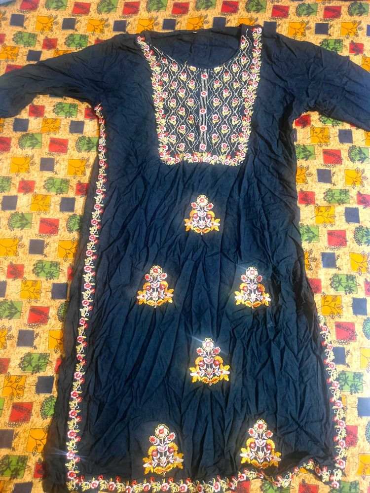 Embroidered Long Sleeve Kurti