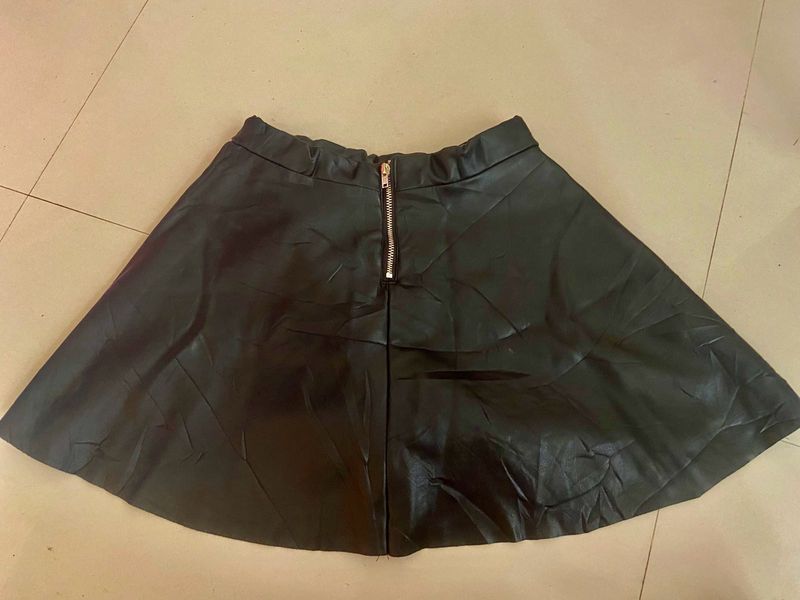 H&amp;M New Black Leather Skirt