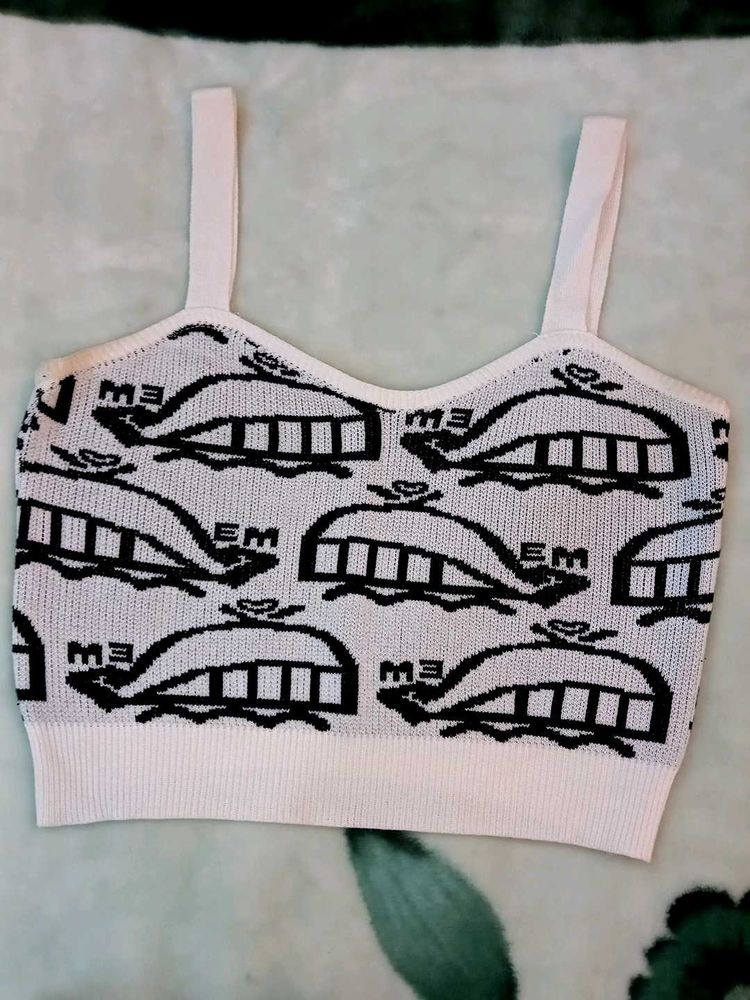 Graphic Print Crop Tank Top