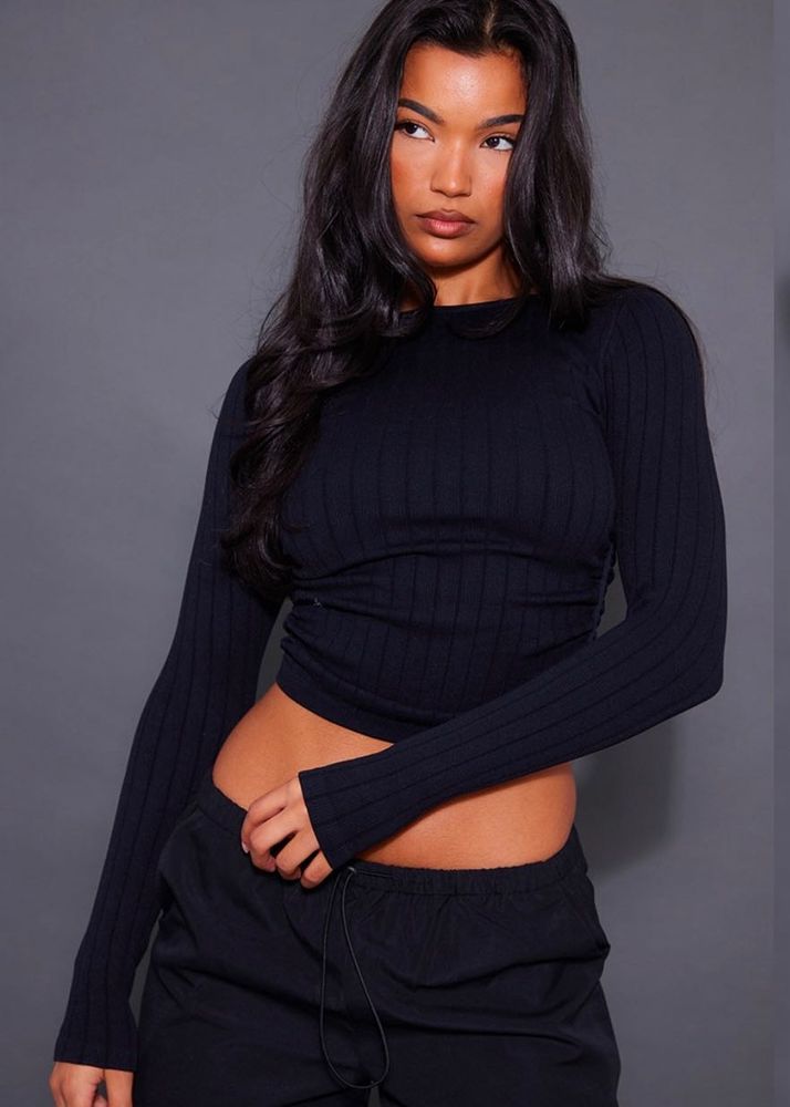 PrettyLittleThing Black Ribbed Ruched Side Crop