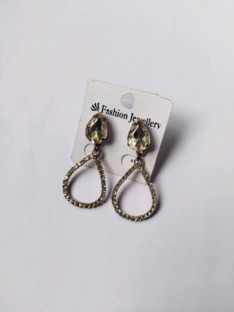 Sparkling Teardrop Earrings