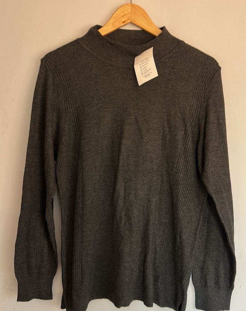 Elegant Gray Turtleneck Sweater