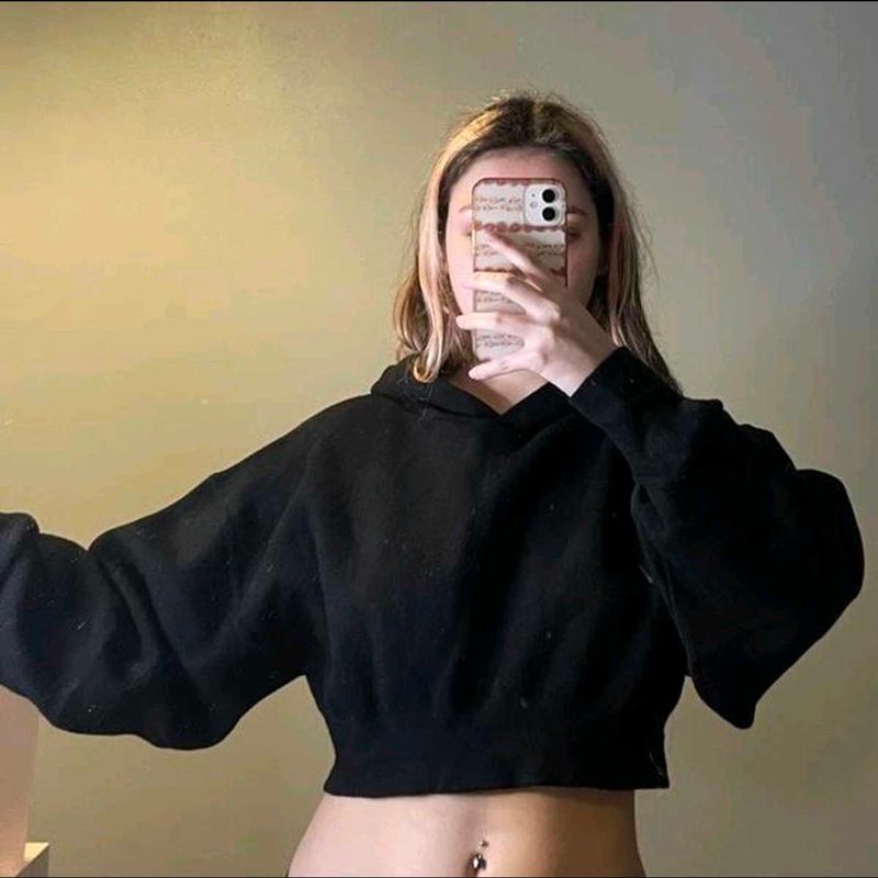 Zara Black Cropped Hoodie 🖤