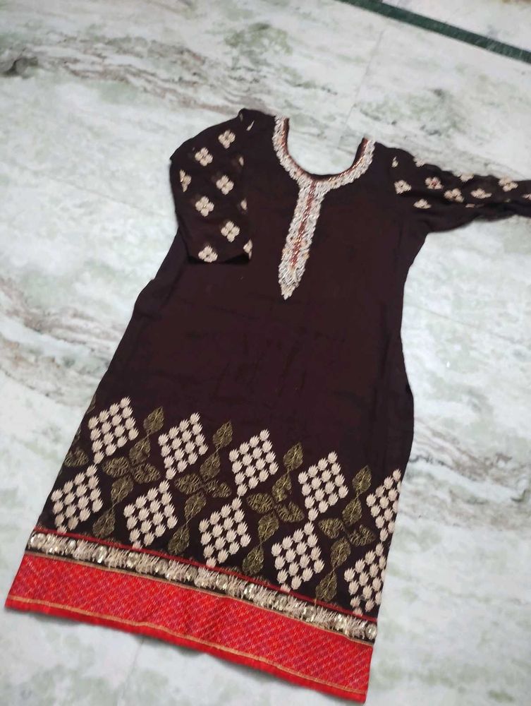 Elegant Brown Embroidered Kurta