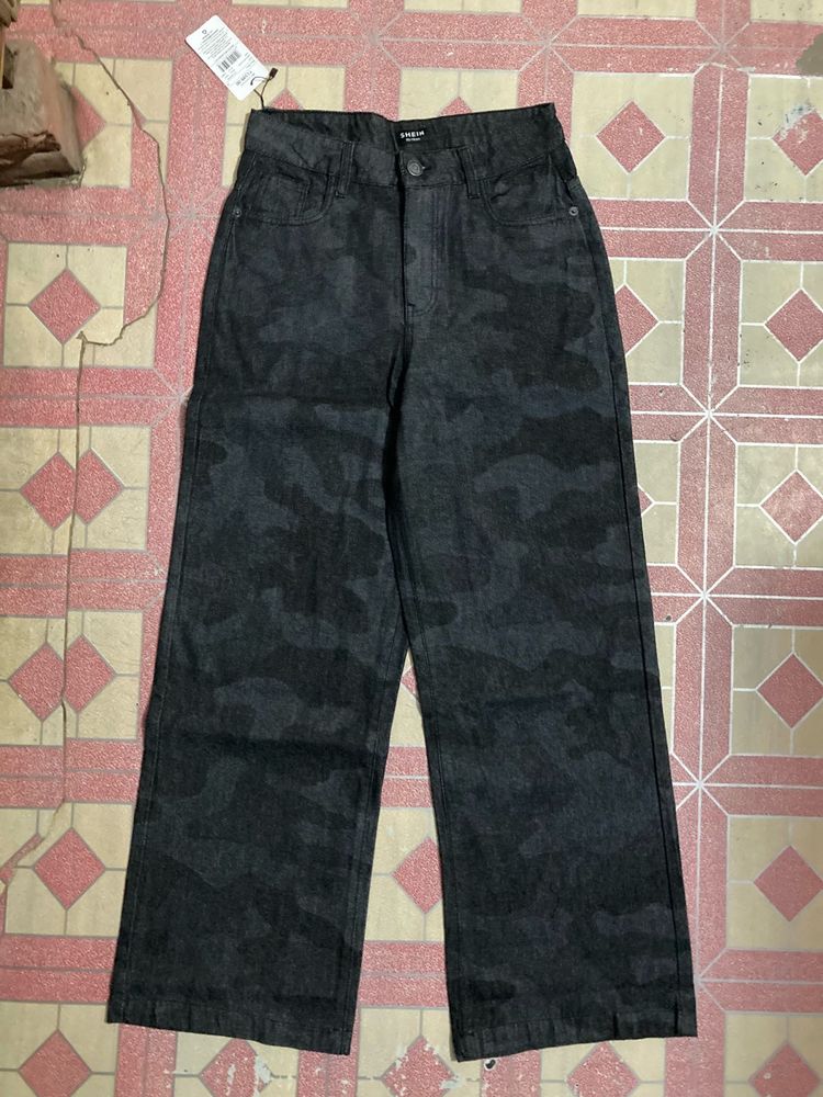 Camouflage Wide Leg Jeans
