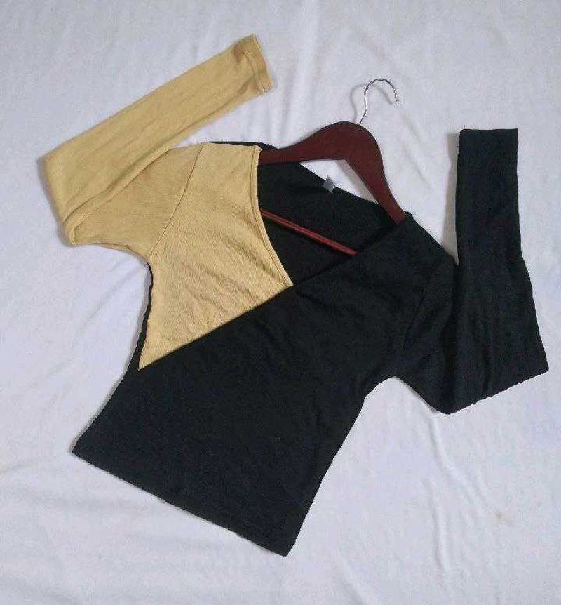 SIGHT BOMB .Two-Tone Long Sleeve Top