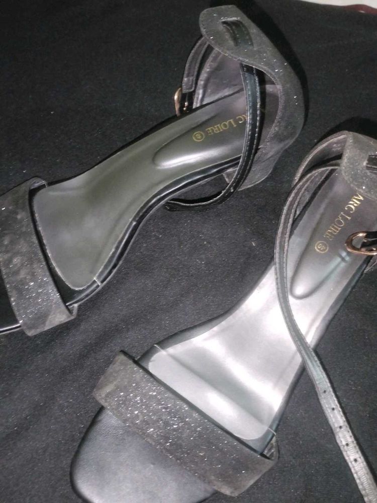 Chic Black Heels New Not Uses