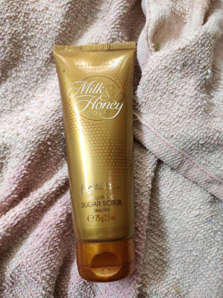 Oriflame Milk and honey Sugar Scrub