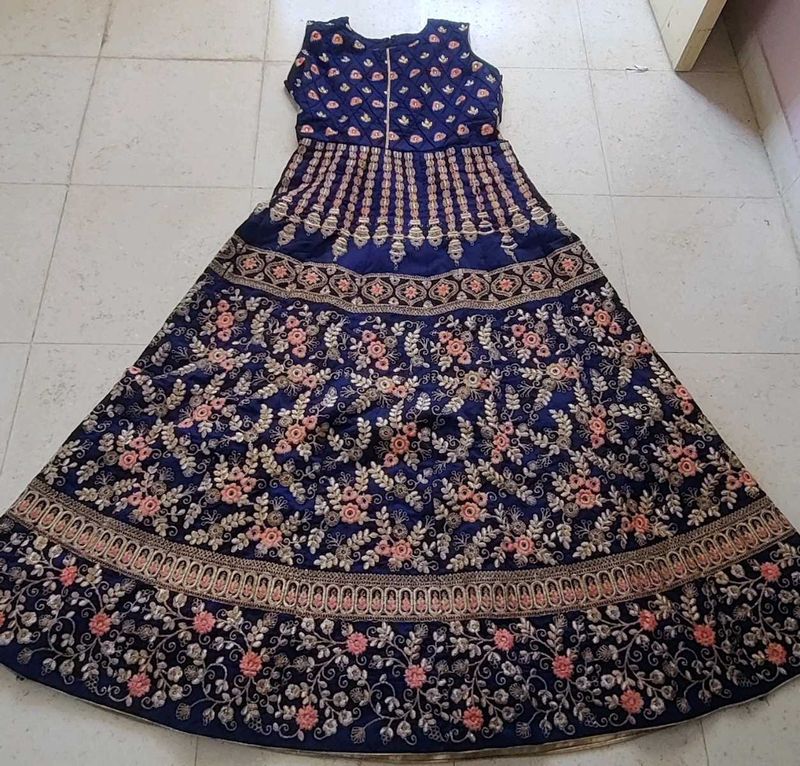 Ethnic gown with net dupatta for teenager