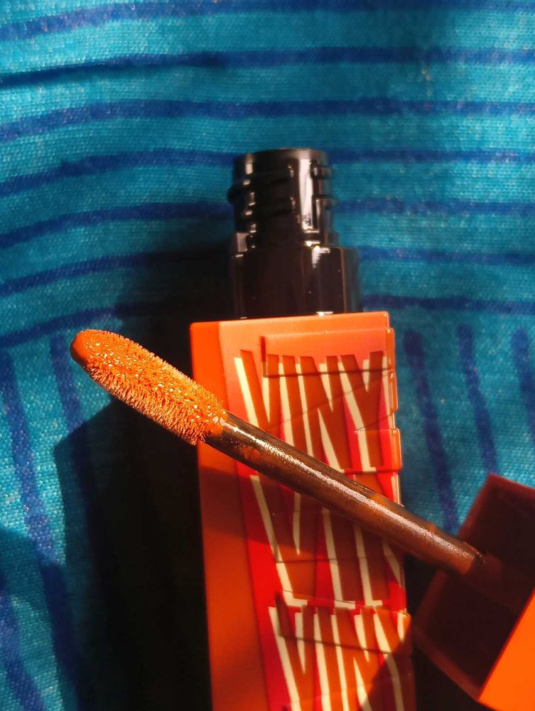 Maybelline SuperStay Vinyl Ink- Caramel