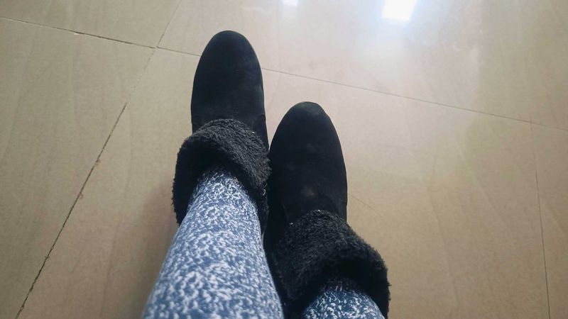 Black Boots