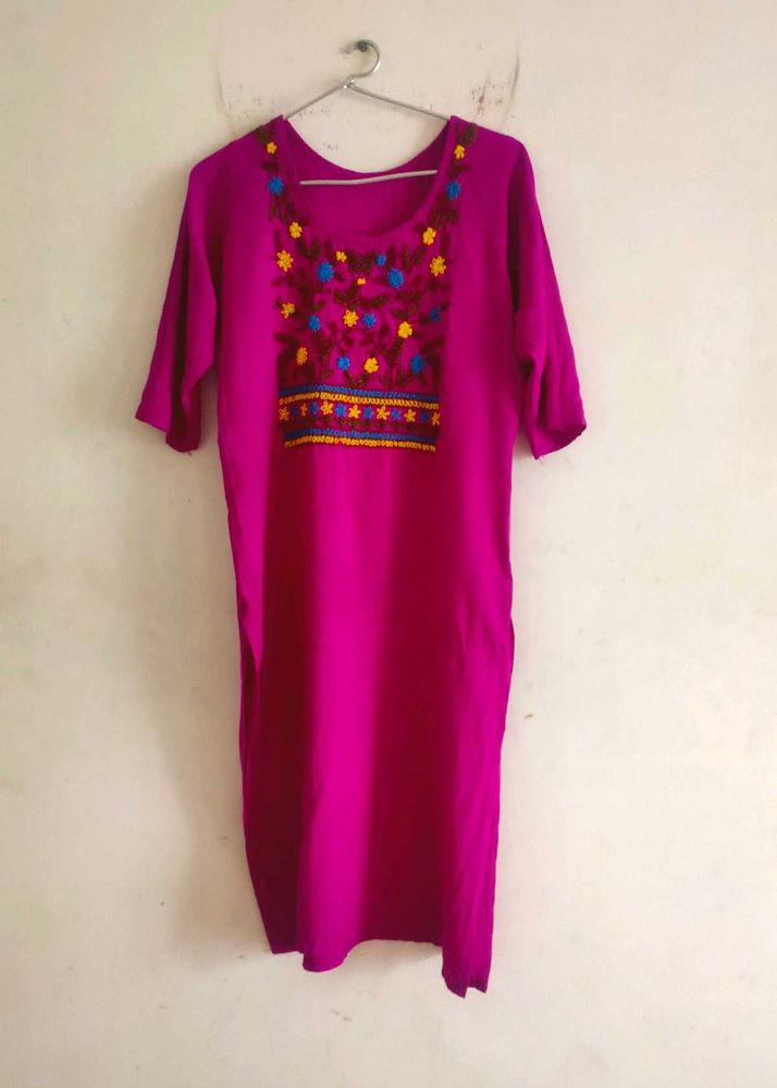 Women&#39;s kurti with embroidery work