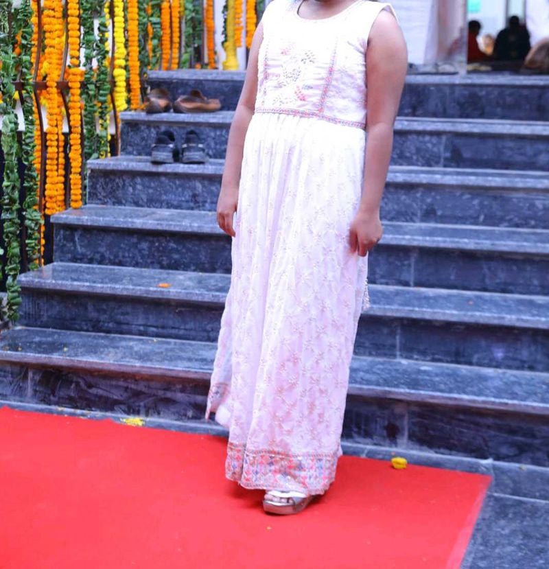 white nayara cut suit