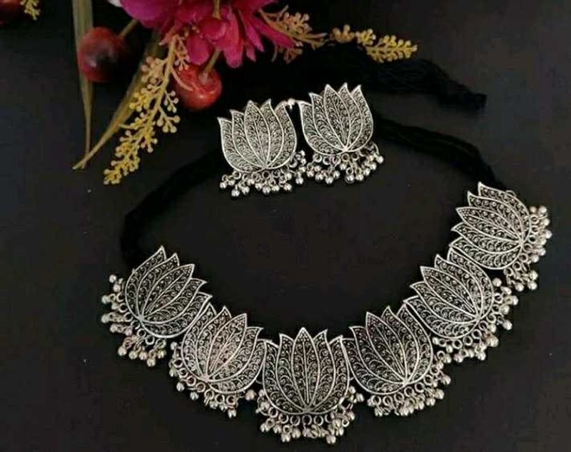 Lotus Necklace