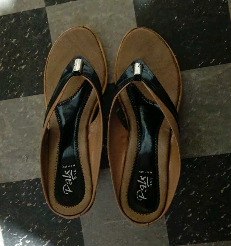 Elegant Brown Flats
