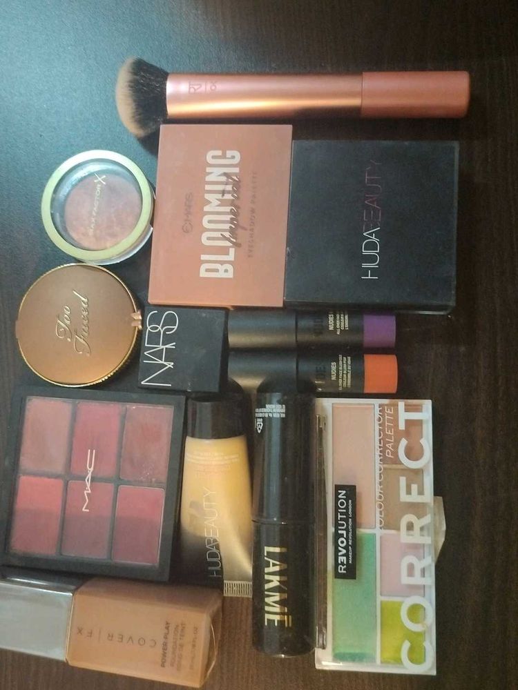 Mixed Makeup Bundle