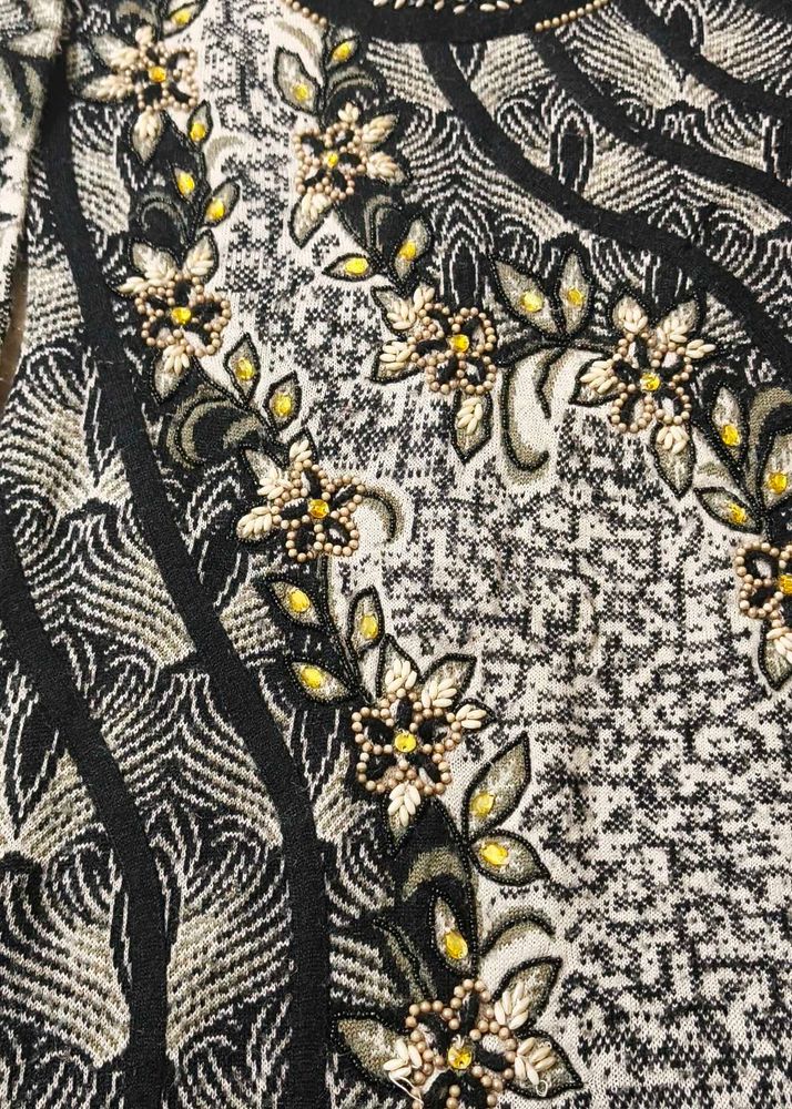 Embroidered Ethnic Kurta