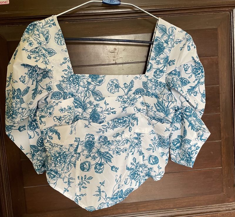 Corset Style Puff SleeveFloral Top