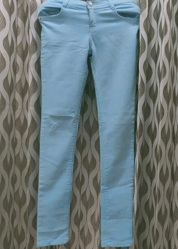 New Trendy Jeans