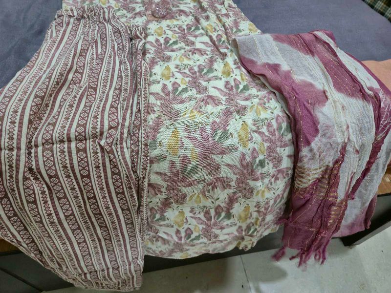 Kurti Set With Pants And Dupatta