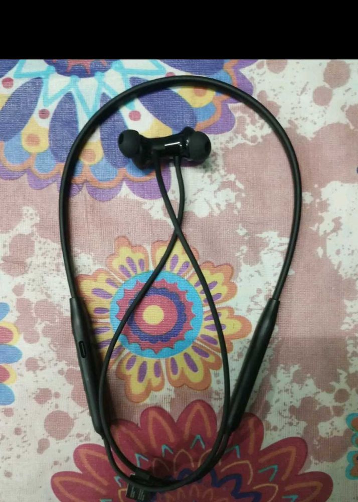 One Plus Neckband Z2